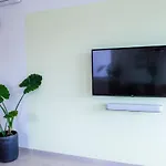 Blue Bay Resort Luxury Apartment Green View