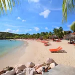 Vrijstaande Bb Beach Villa Azure