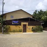 Iguana Inn