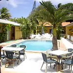 Iguana Inn