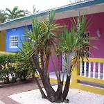 Iguana Inn