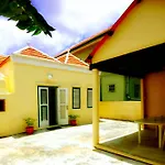 Poppy Hostel Curacao
