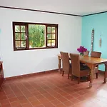 Mirador Apartments