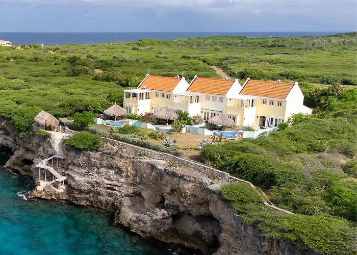 Villa Brisa - An Oceanfront Gem!