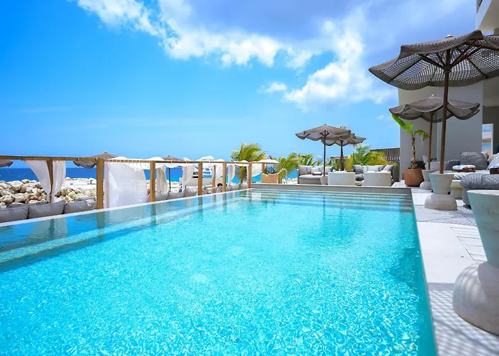 Art Hotel Curacao - Adults Only