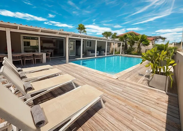 Boutique Hotel & Apartments Jt Curacao