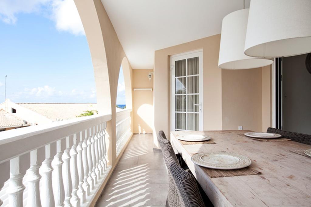 Dolphins Jump@curacao Ocean Appartement