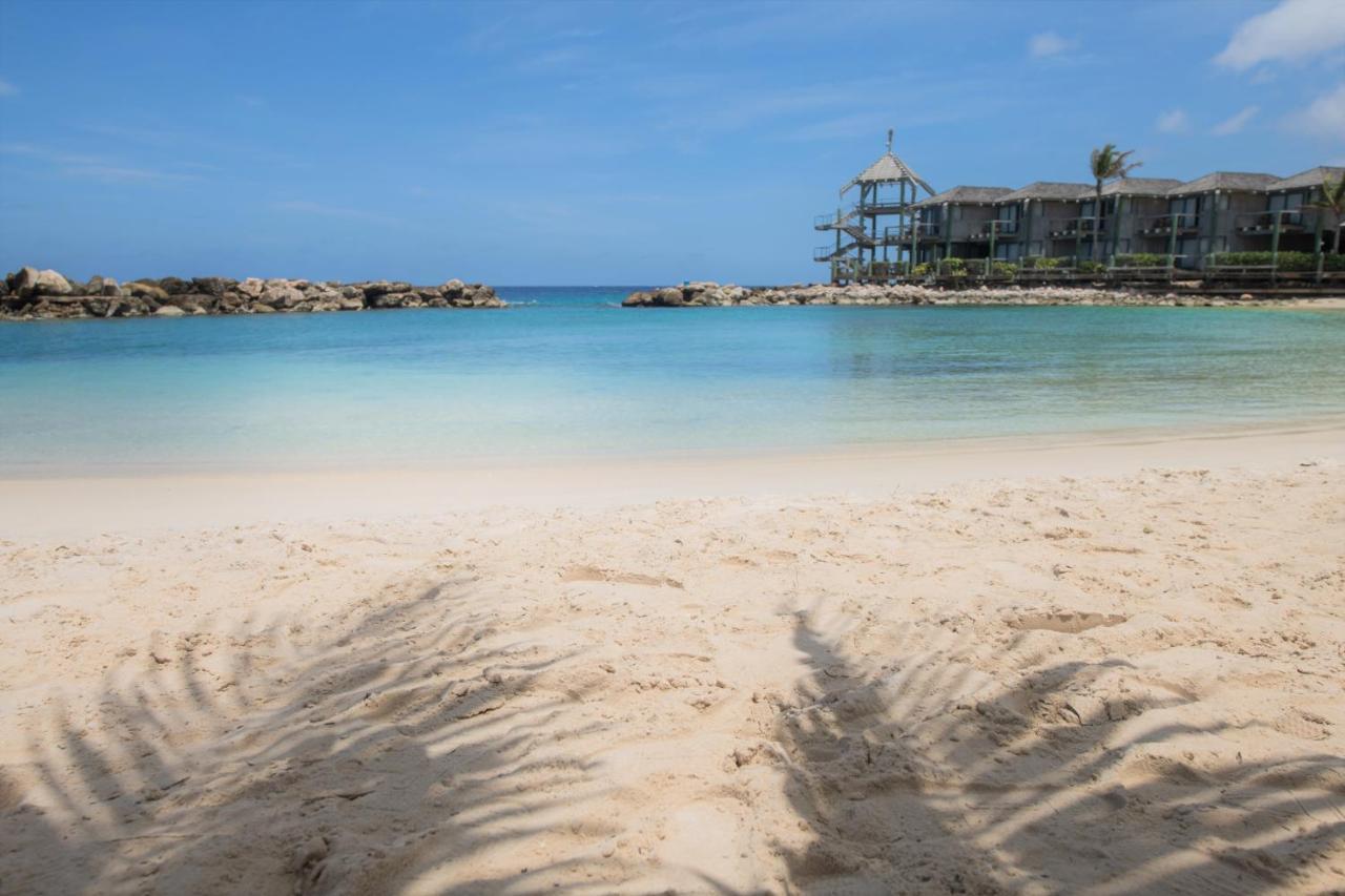 Curacao Avila 4*