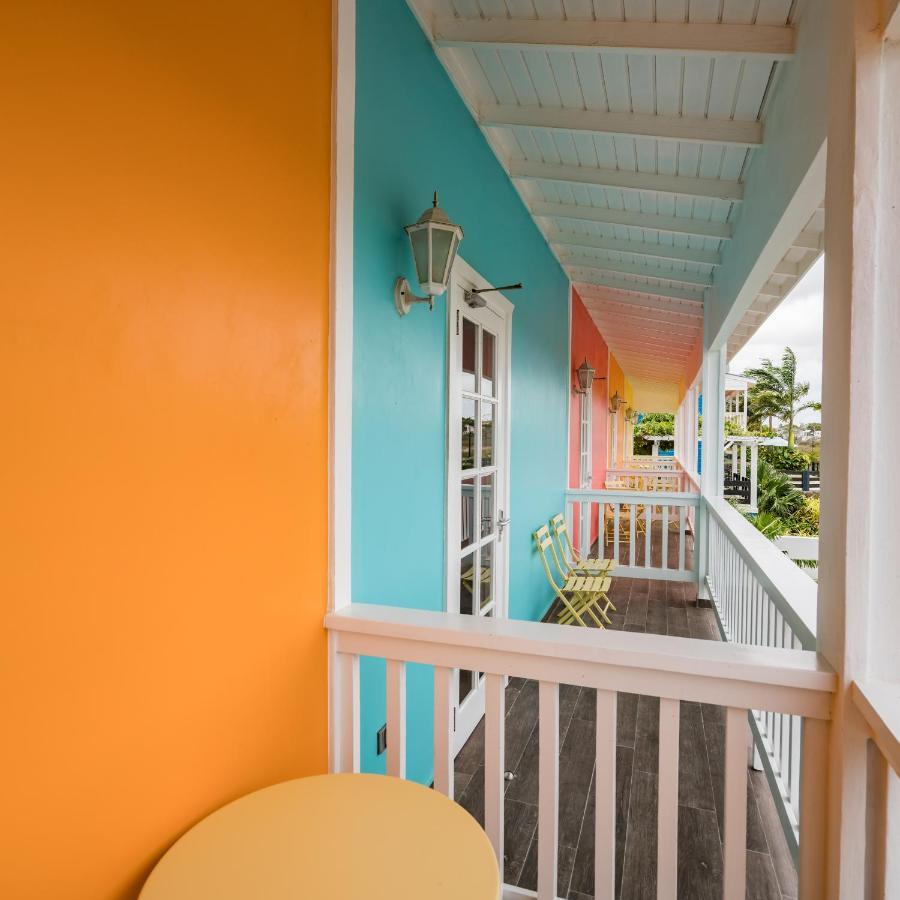 Bed & Bike Curacao - Jan Thiel Albergue