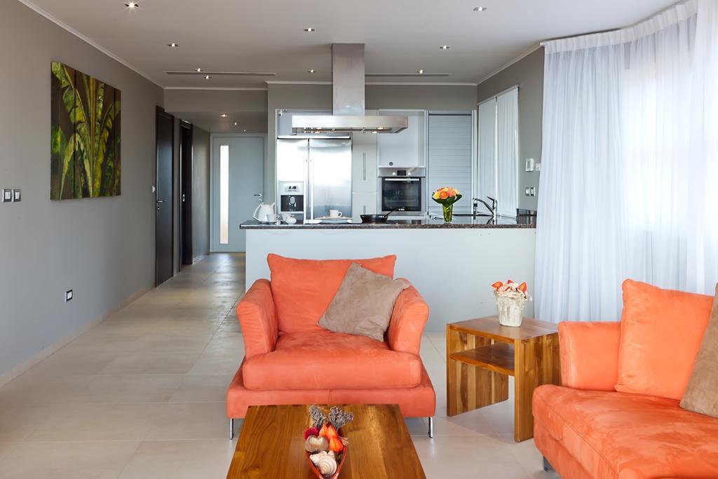 Apartment The Strand Luxury Condominiums *