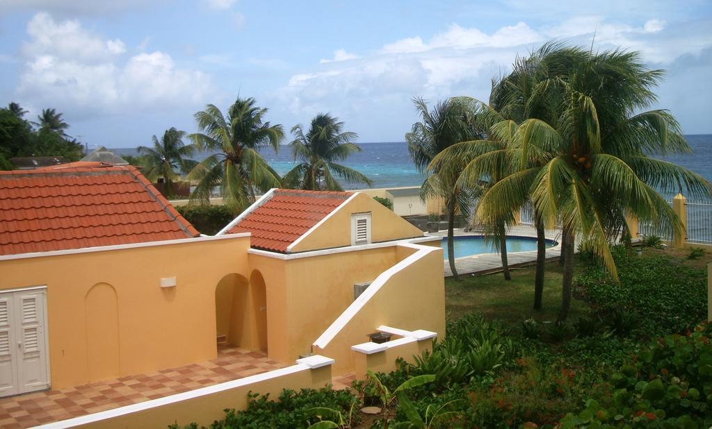 The Strand Luxury Condominiums