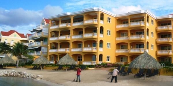 The Strand Luxury Condominiums Apartment *