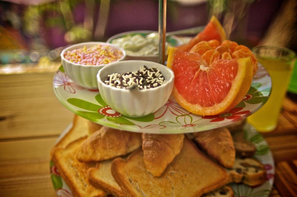 Moonz Bed & Breakfast 3*