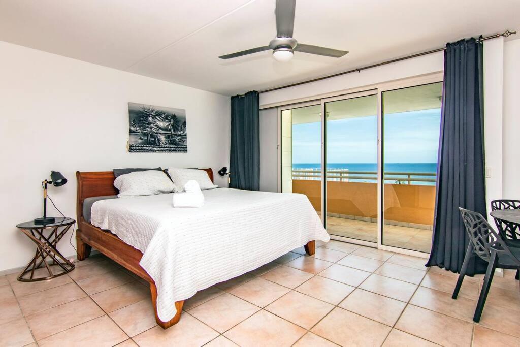The Penthouse * Willemstad
