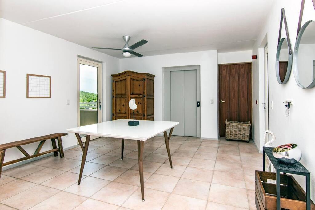 Apartment The Penthouse Willemstad
