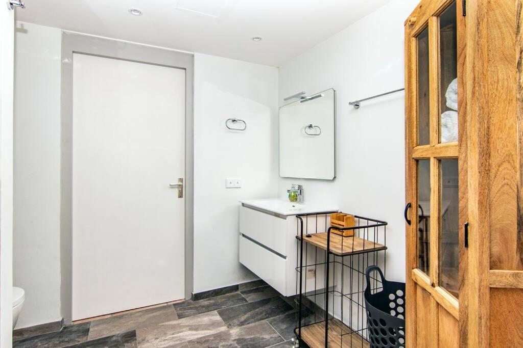 The Penthouse Apartment Willemstad