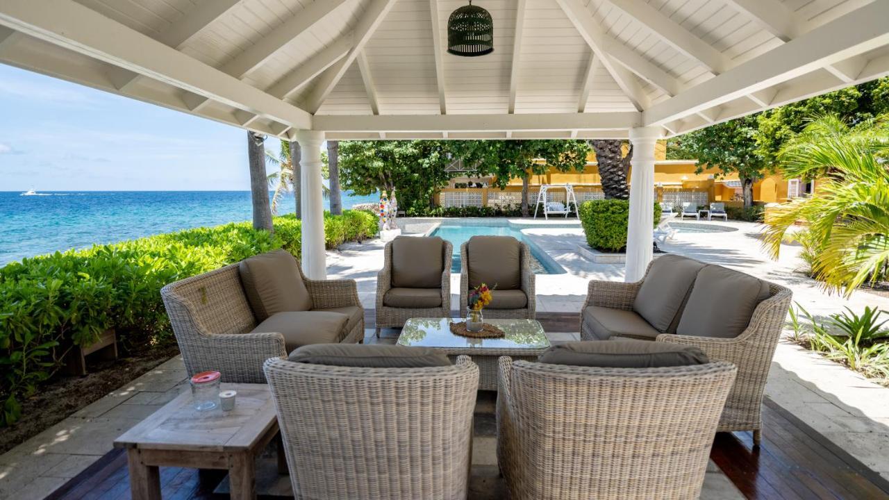 Sirena Bay Estate Villa Willemstad