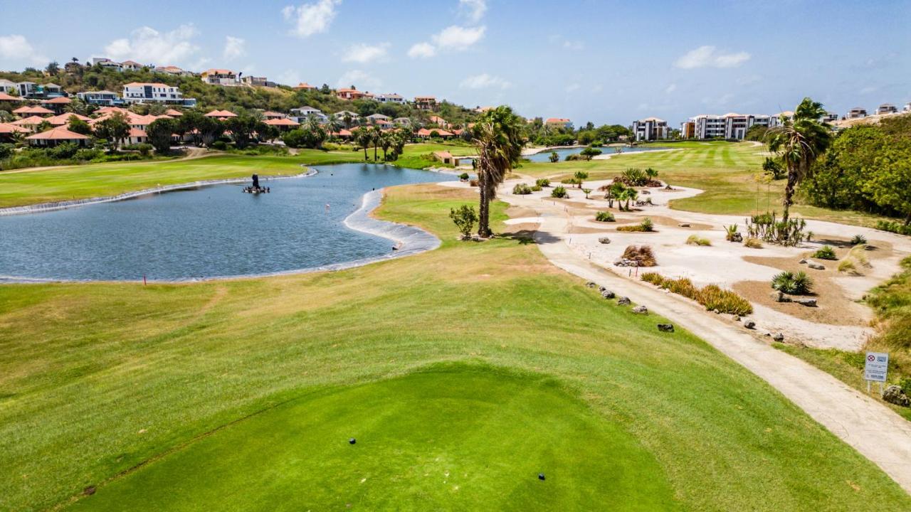 Bayside Boutique - Blue Bay Golf & 4* Dorp Sint Michiel