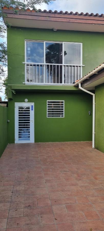 Studios & House With Beautiful Beach Front View Apartment