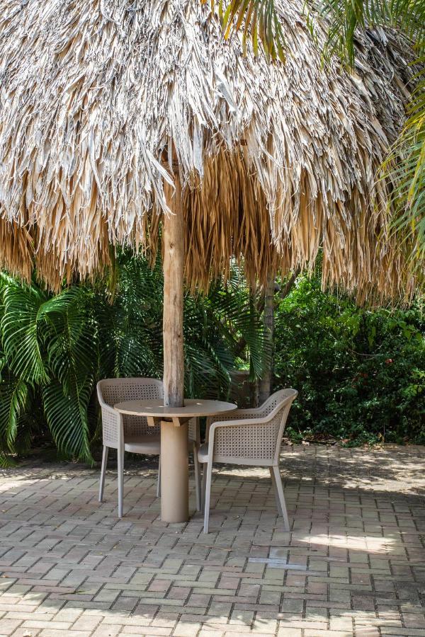 Resort Tuk Tropical Boutique Jan Thiel 4*