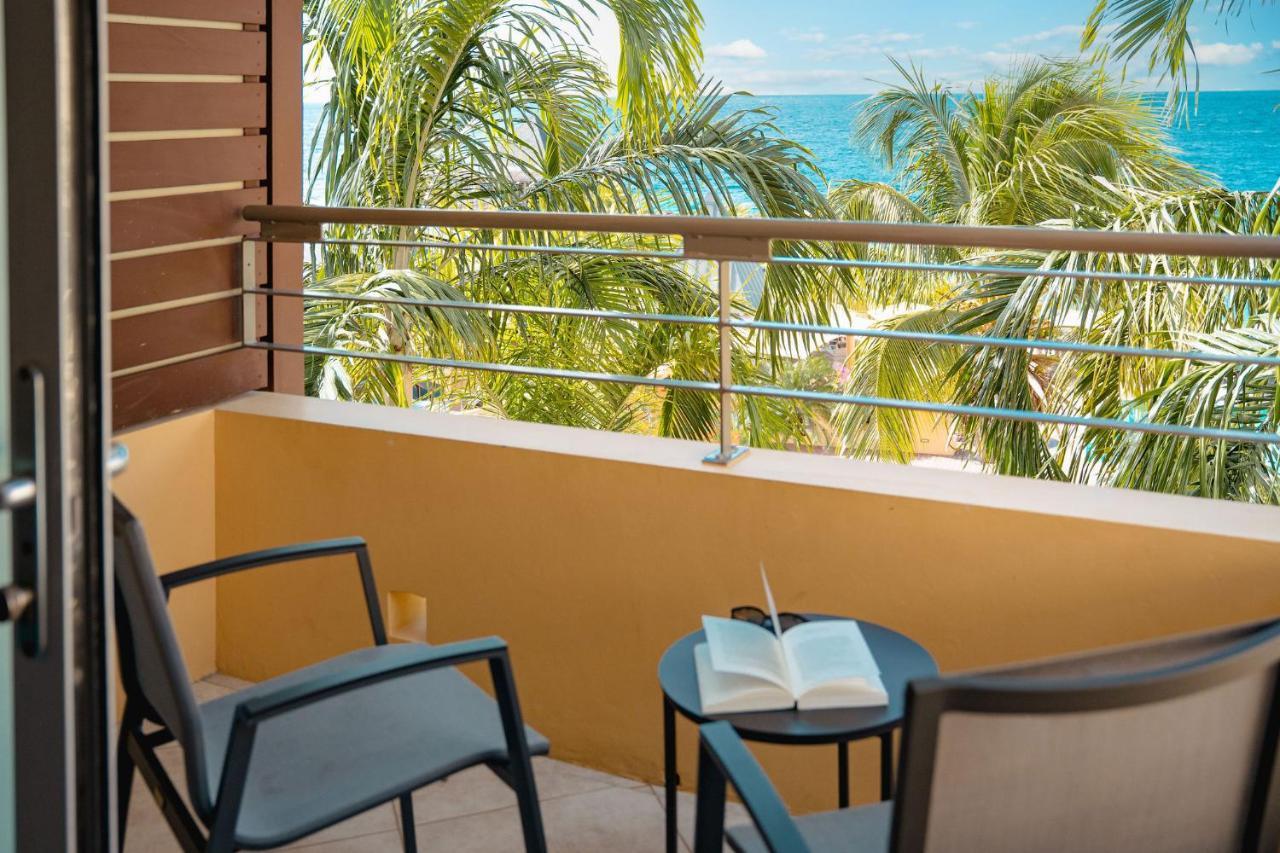 Resort Curacao Avila