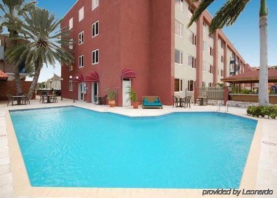Hotel On Vacation Curacao Willemstad