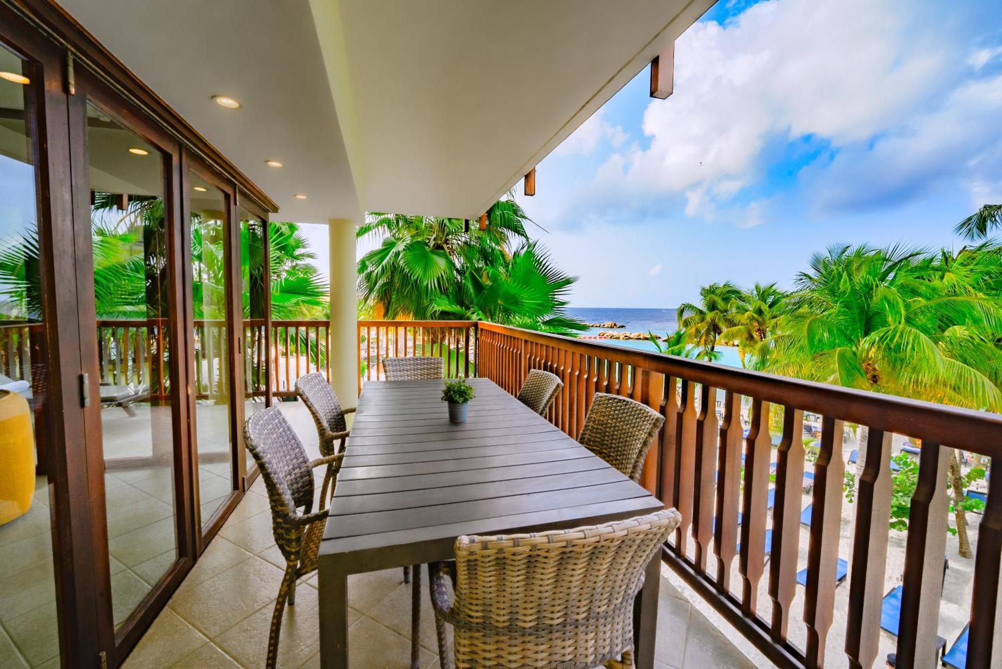 Resort Lionsdive Curacao