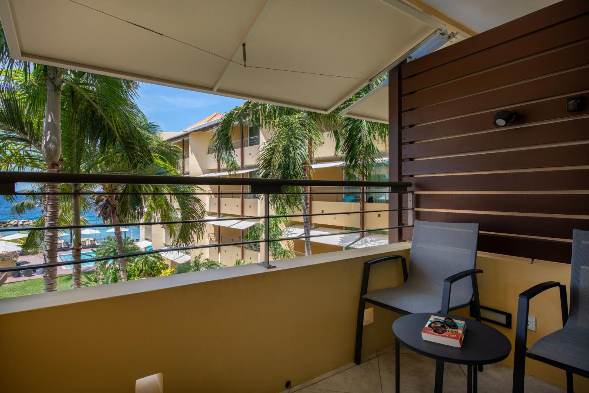 Resort Curacao Avila 4*
