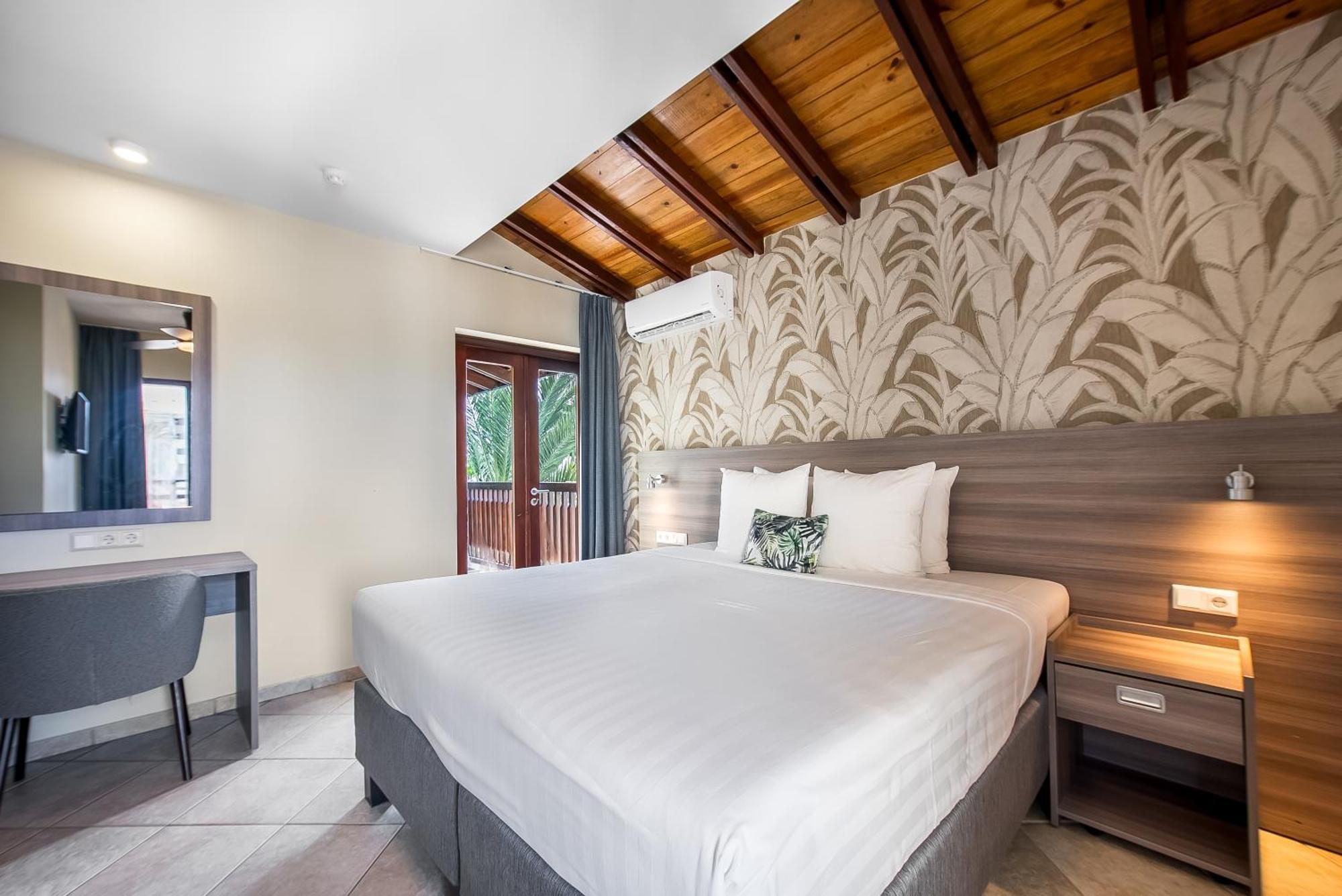 Resort Lionsdive Curacao