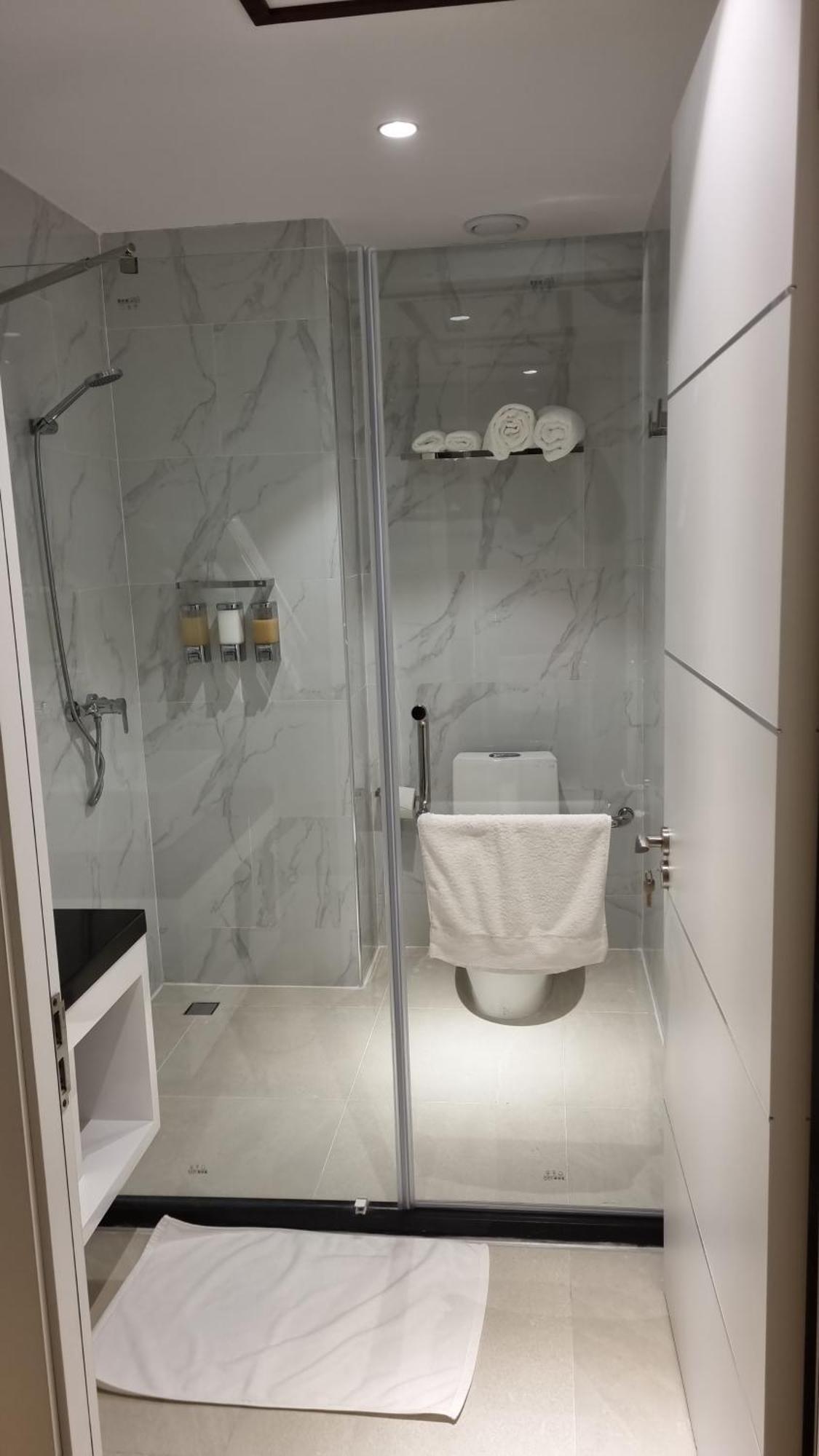 Hotel Elements & Shops Curacao 4*