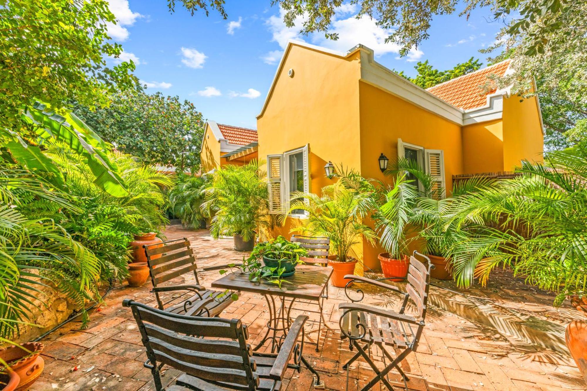 Curacao Gardens Willemstad