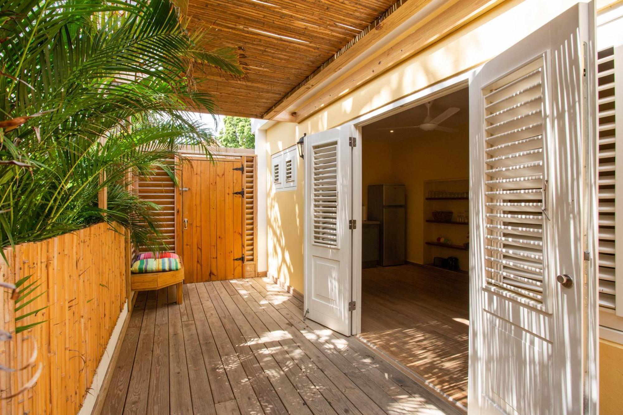 Curacao Gardens Apartment