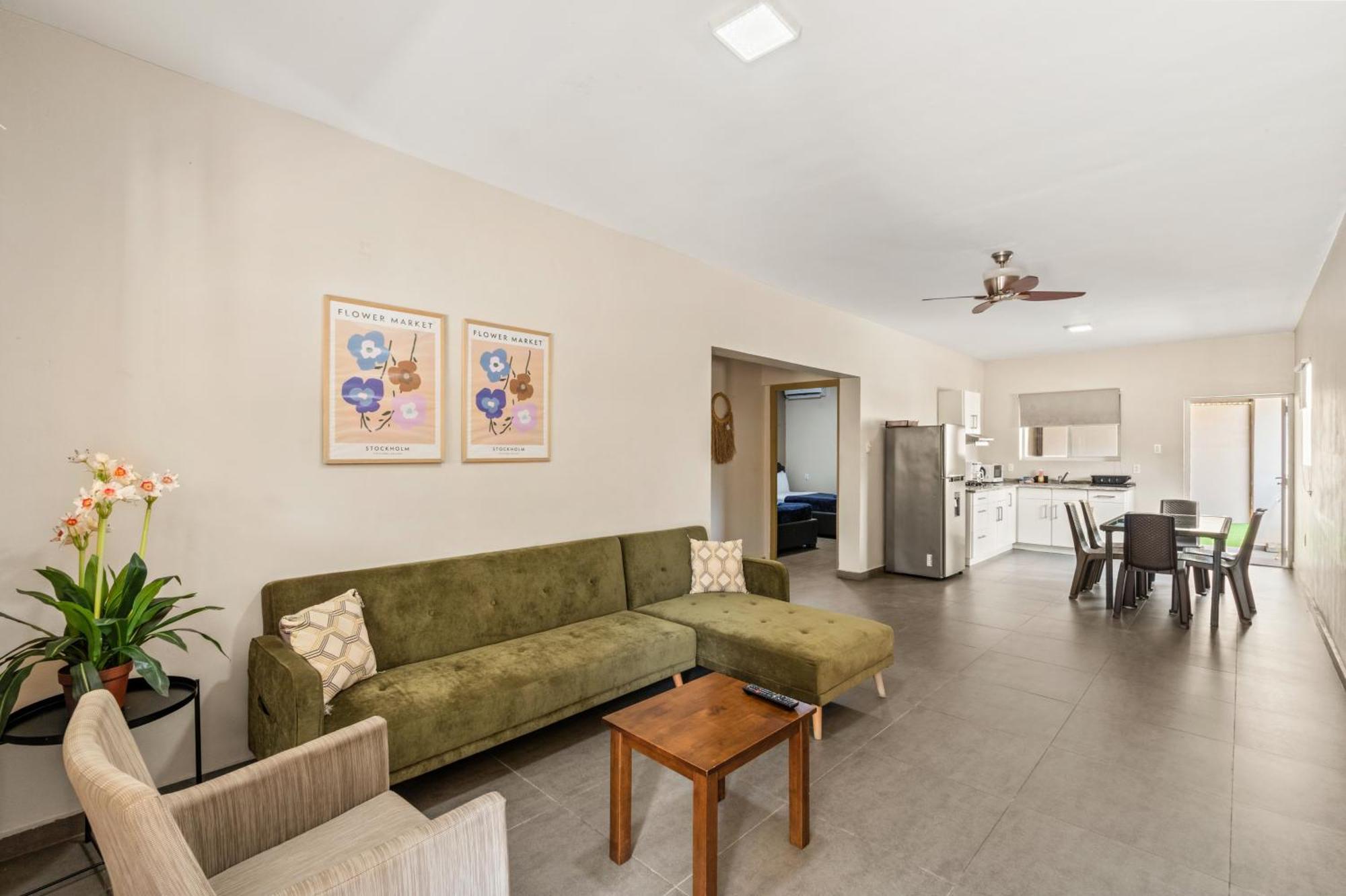 Curadise Living * Willemstad