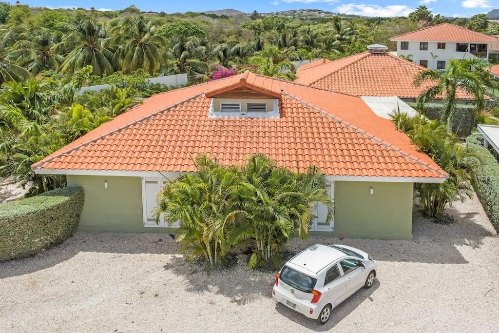 Apartment Vakantiewoning - Zwembad - Nabij Mambo Beach Willemstad
