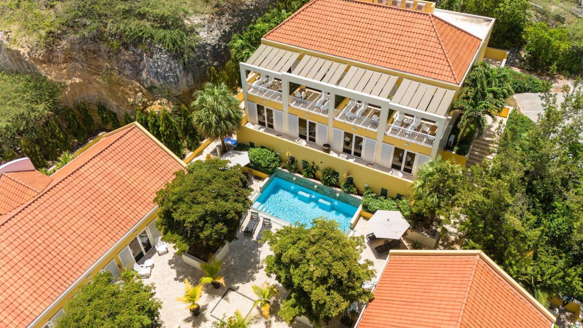 Bayside Boutique - Blue Bay Golf & 4* Dorp Sint Michiel