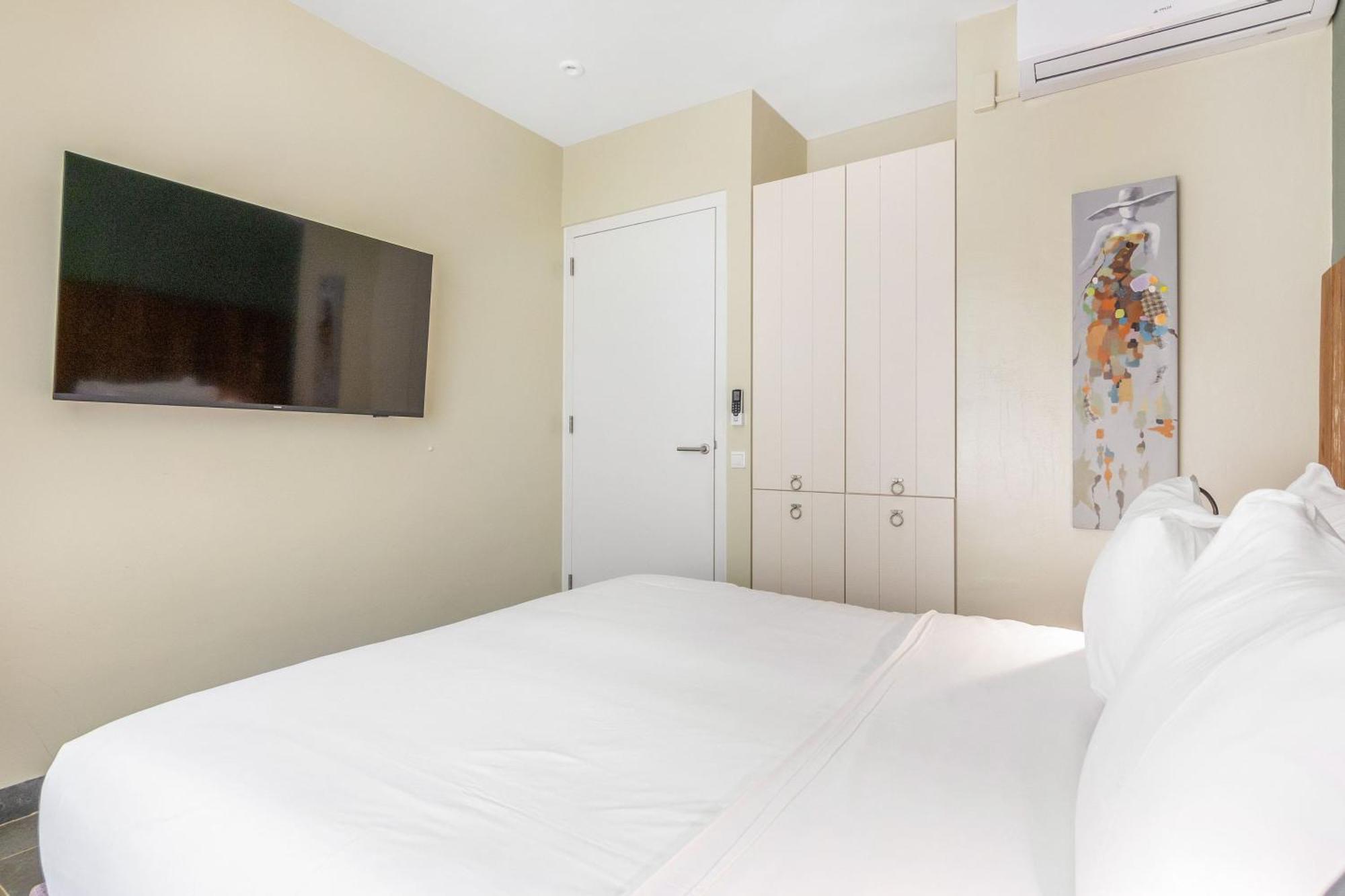 Bayside Boutique - Blue Bay Golf & 4* Dorp Sint Michiel