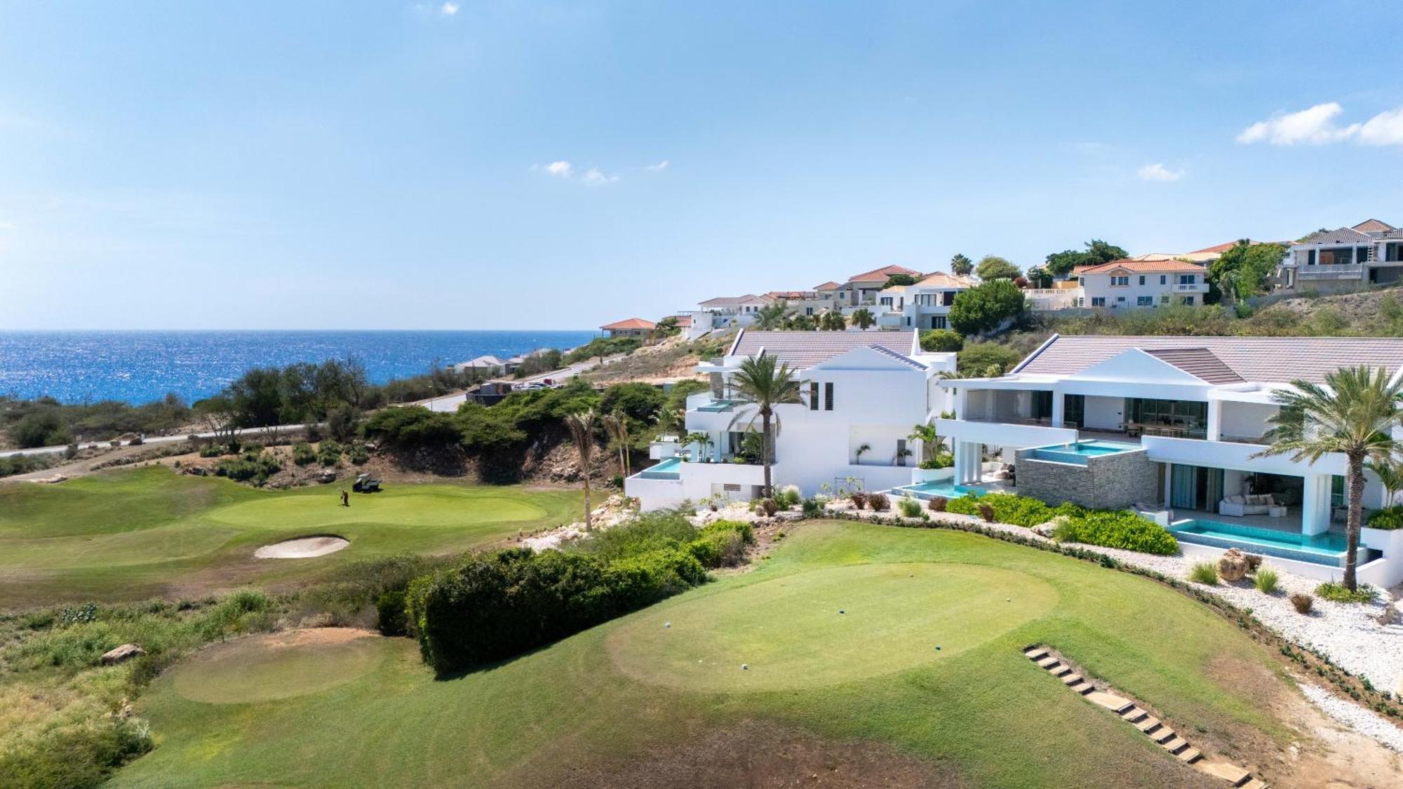 The Cape At Blue Bay Golf & *