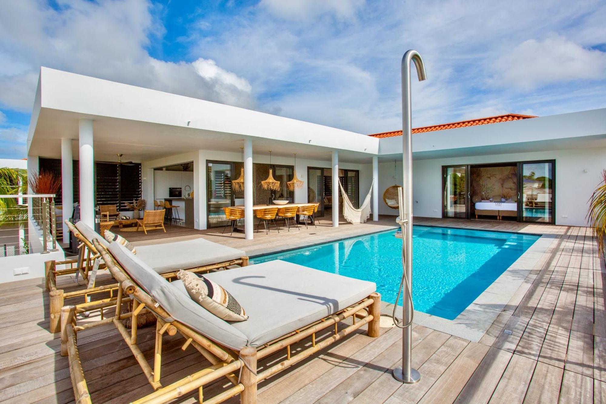The Villas By Lxryhome Hotel Jan Thiel