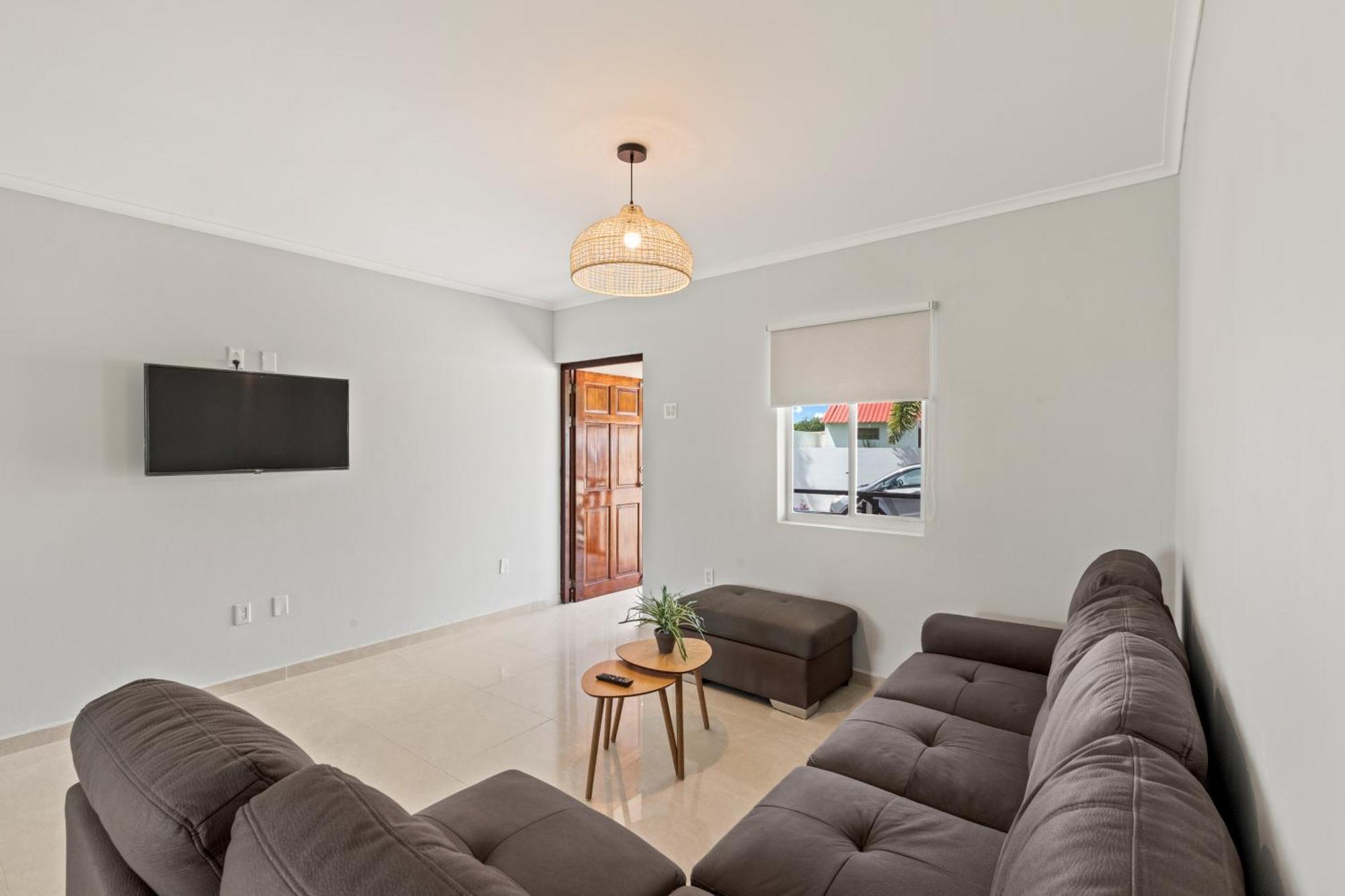 Curadise Living Apartment Willemstad