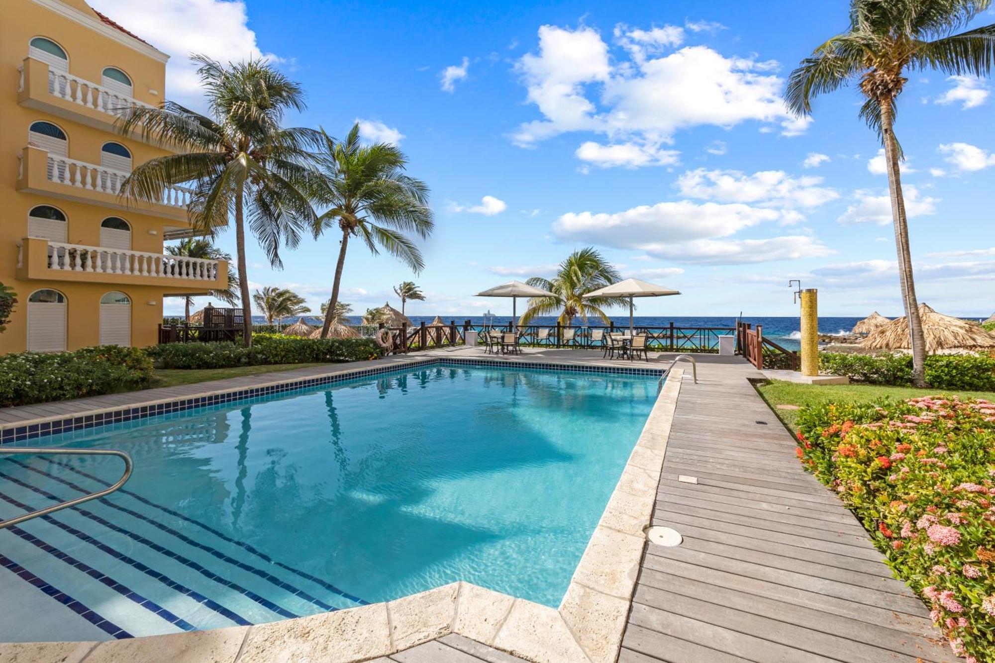 Beau Rivage 1 Apartment Willemstad