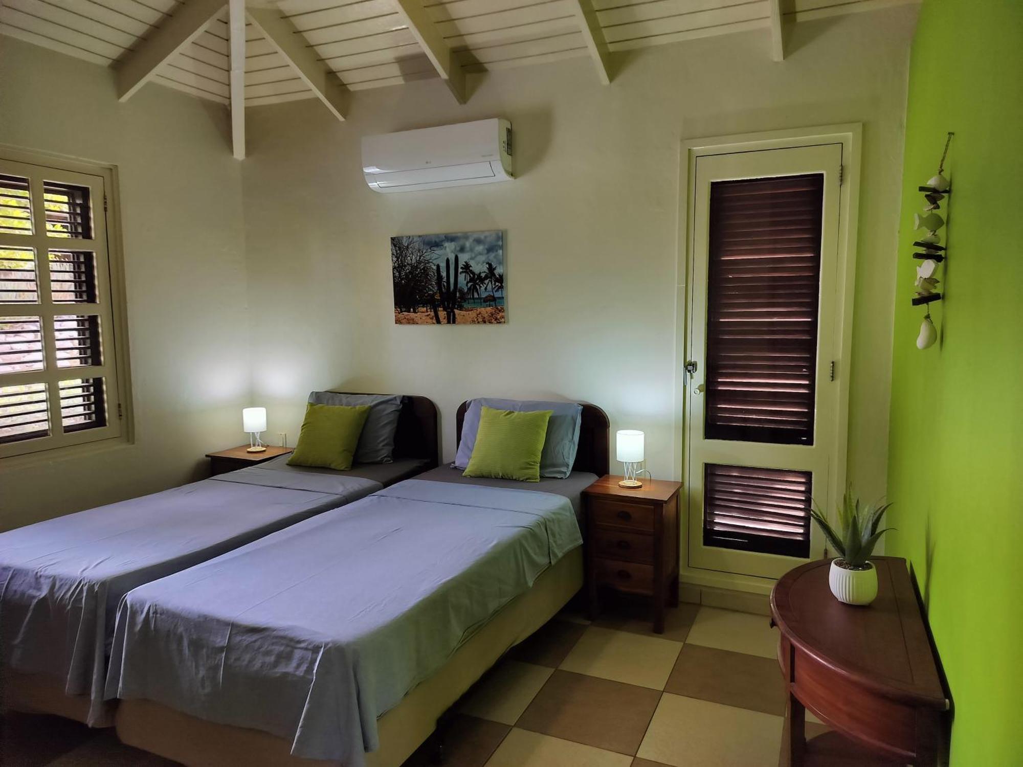 At Pool And Golfcourse Villa Blue Bay
