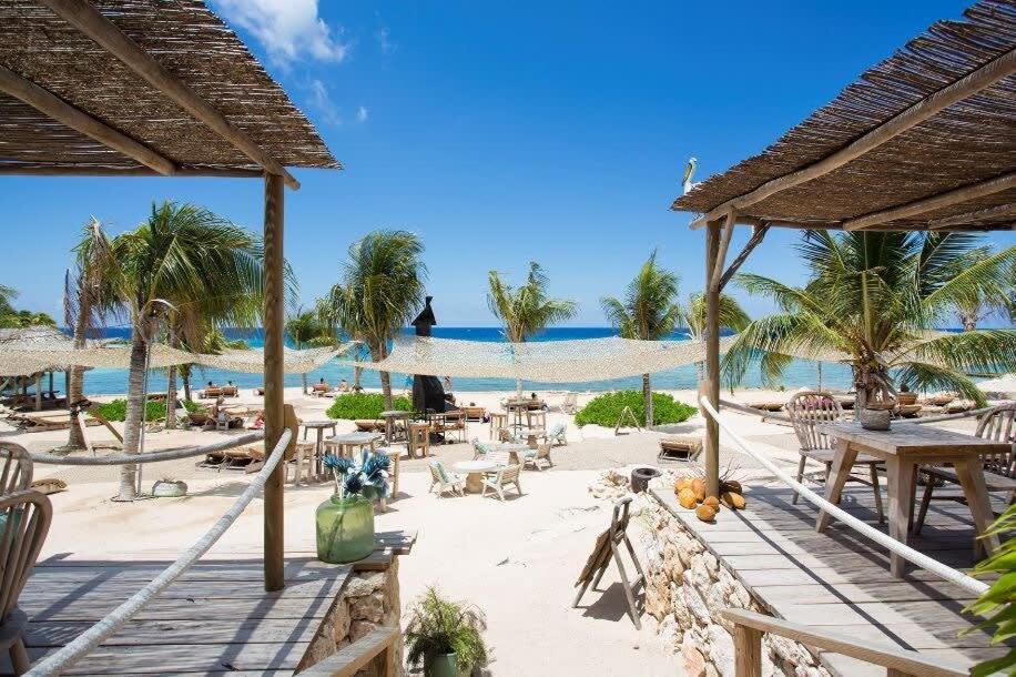 Tropical Escape With Pool And Ocean Views Willemstad