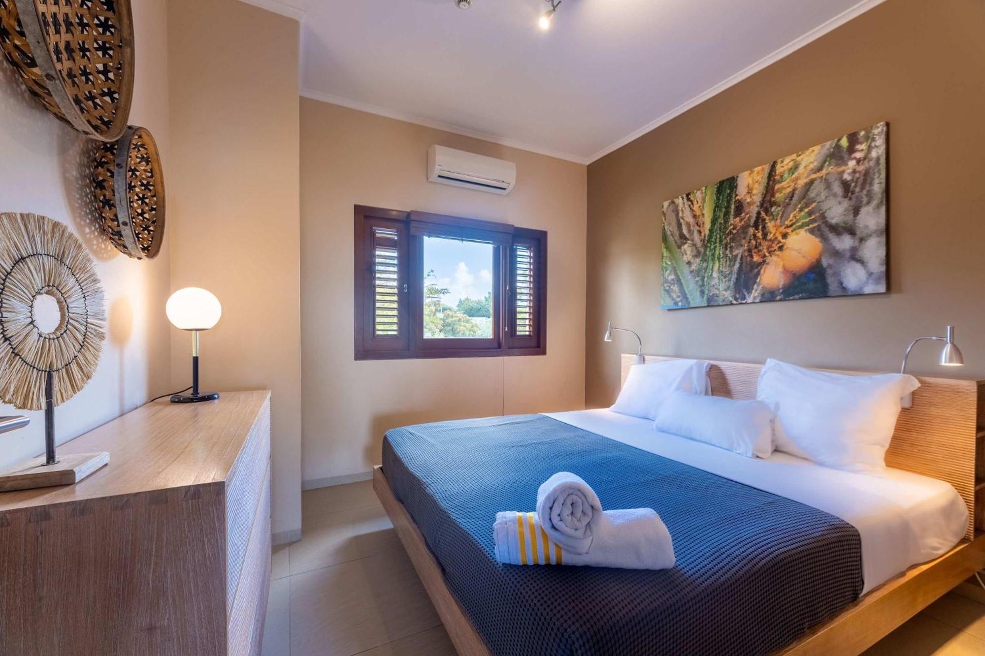 Tropical Escape With Pool And Ocean Views Apartment *