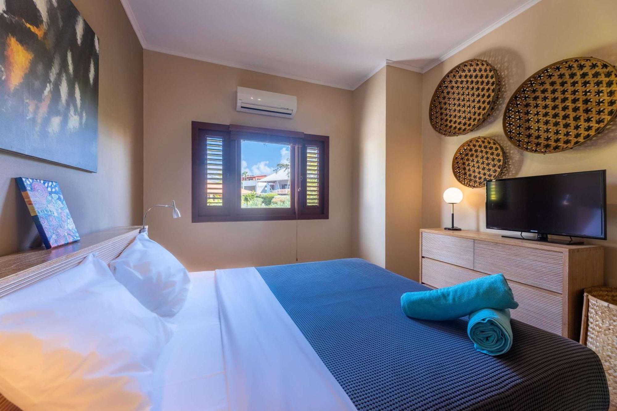 Tropical Escape With Pool And Ocean Views Willemstad