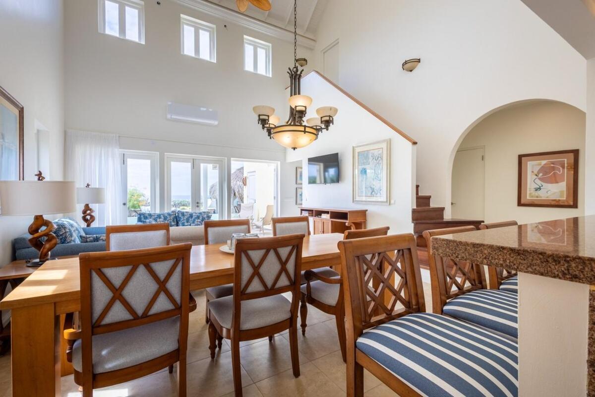 Villa Brisa - An Oceanfront Gem!