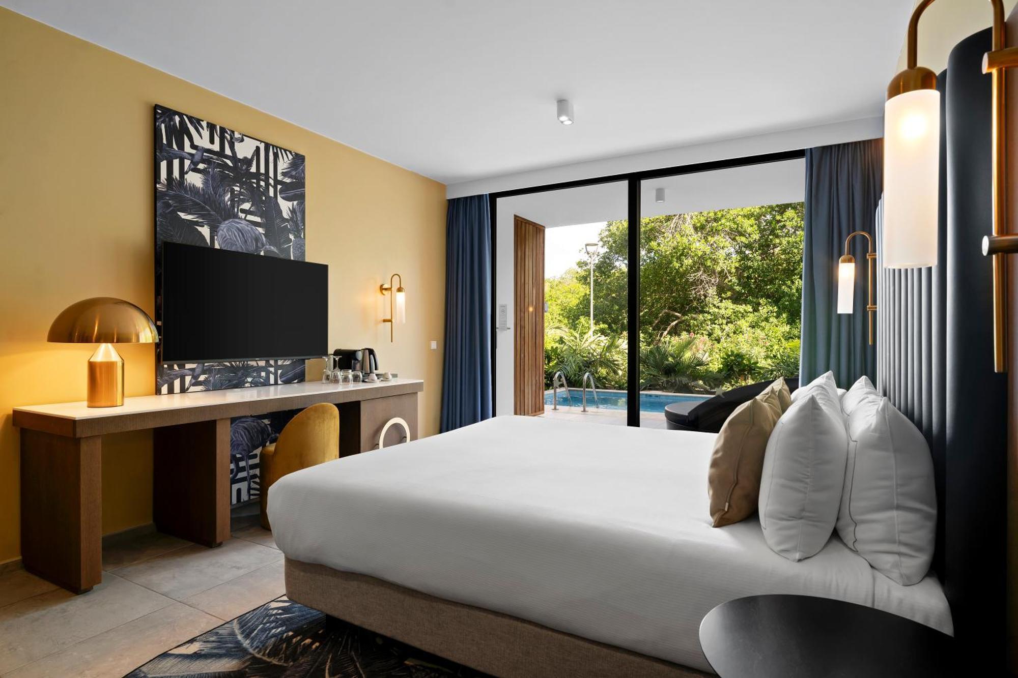 Resort The Rif At Mangrove Corendon Curacao All-inclusive, Curio By Hilton Willemstad