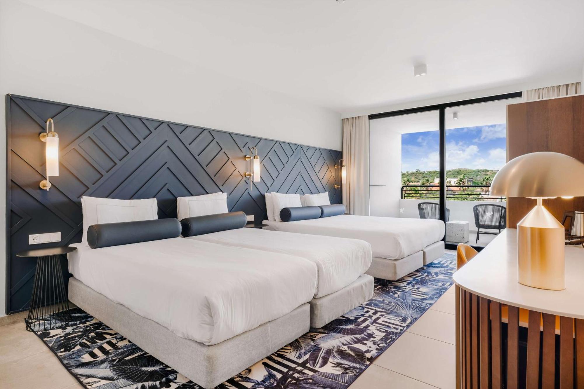 Resort Mangrove Corendon Curacao Resort, Curio By Hilton Willemstad