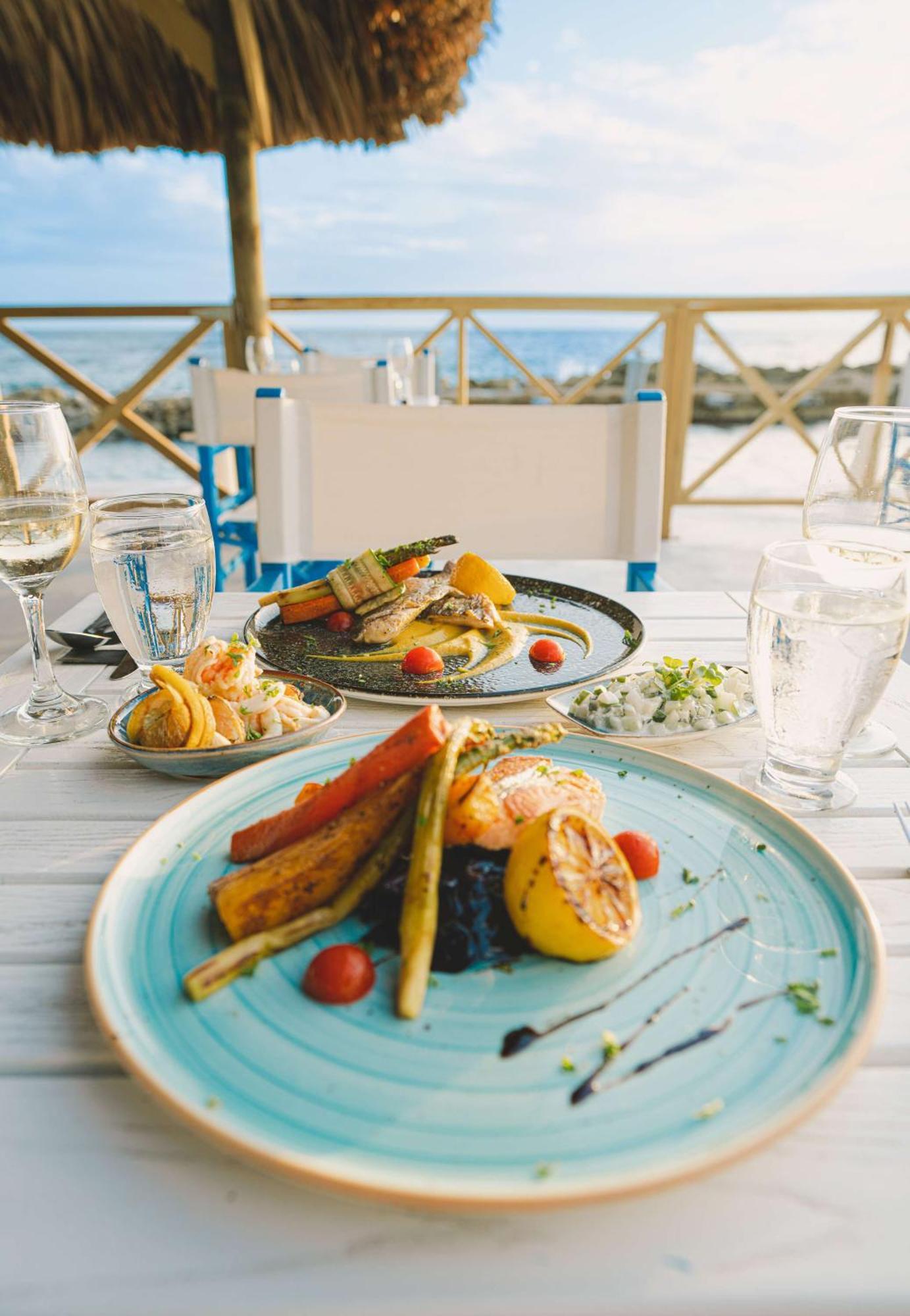 Mangrove Corendon Curacao Resort, Curio By Hilton 4* Willemstad