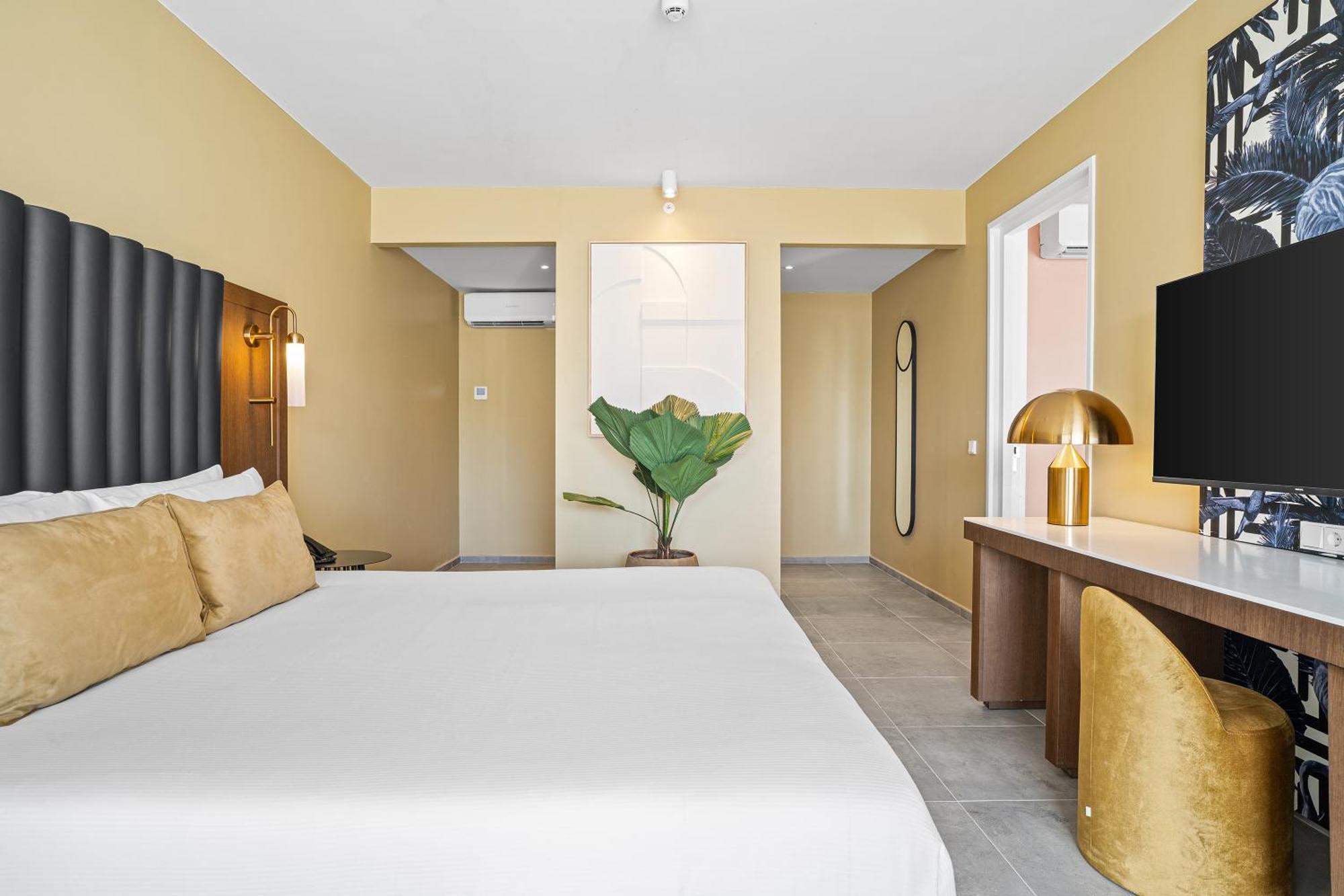 The Rif At Mangrove Corendon Curacao All-inclusive, Curio By Hilton 5*