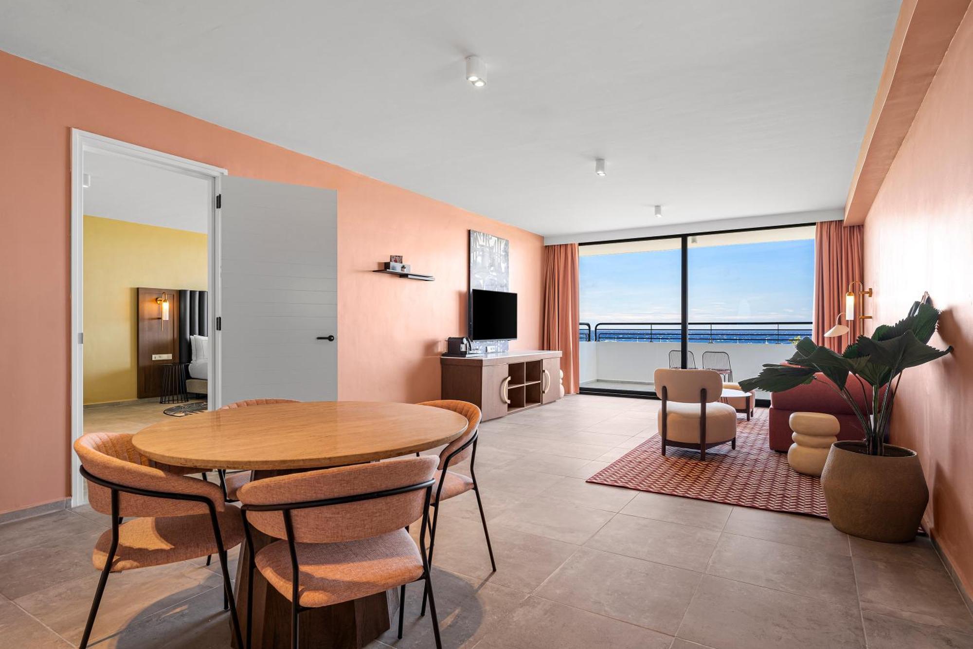 The Rif At Mangrove Corendon Curacao All-inclusive, Curio By Hilton 5* Willemstad